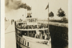 miniature photo in a souvenir packet. Boats, postcard collection, Soualnges Canal, Montreal area, Ontario