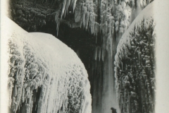 miniature photo in a souvenir packet. postcard collection, waterfall, Niagara Falls, Niagara, New York