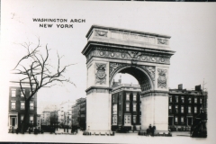 miniature photo in a souvenir packet. postcard collection, Washington Arch, New York City, New York, 1910